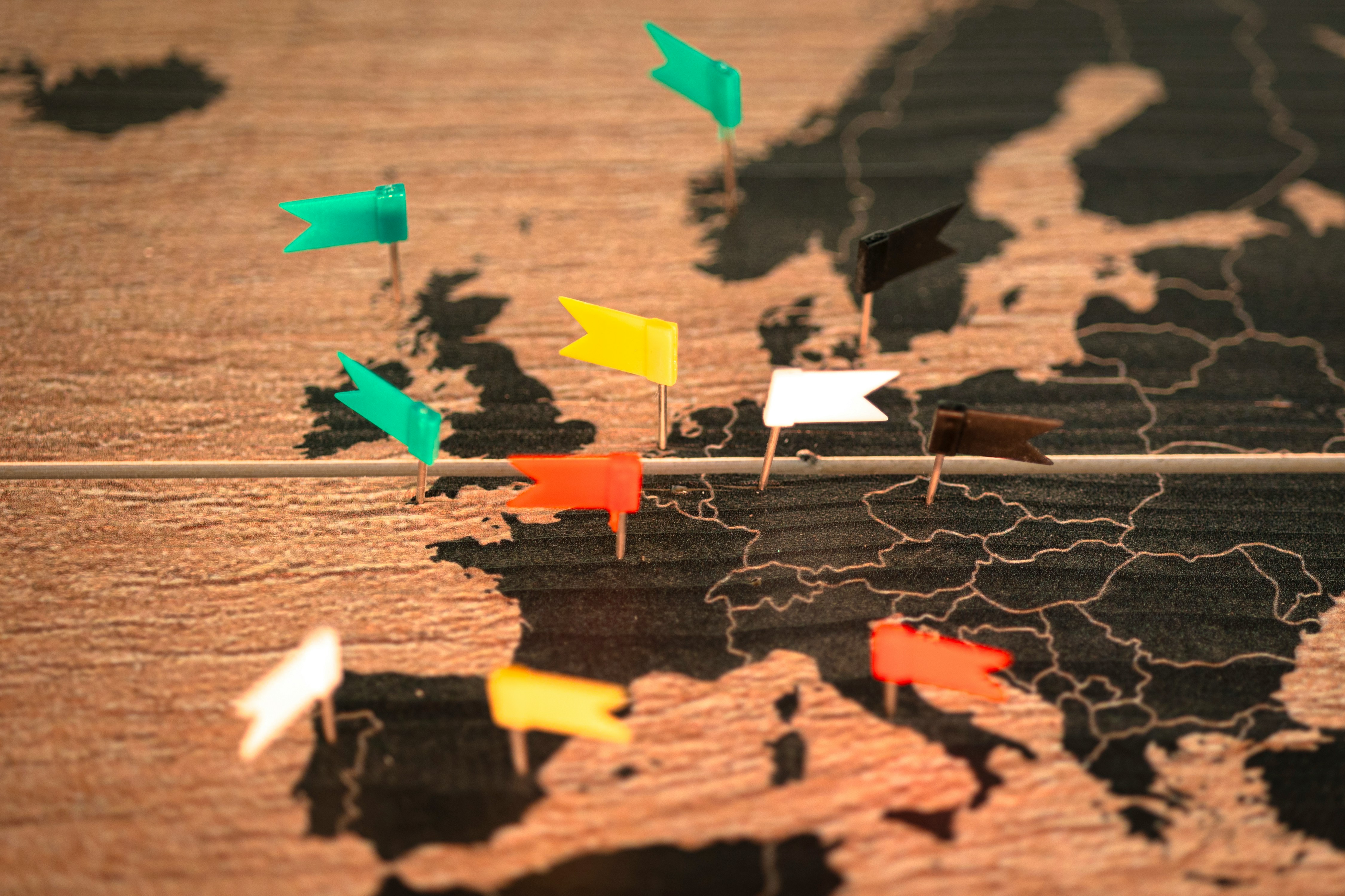 Track and Trace Applications: A Strategic SWOT Analysis in the Era of Global Compliance and Market Expansion